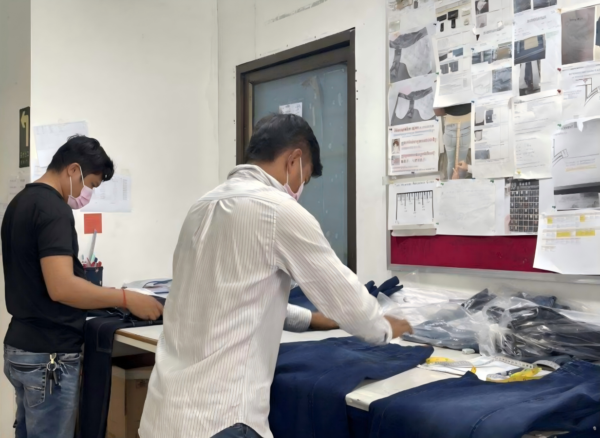 样品检查与试穿
